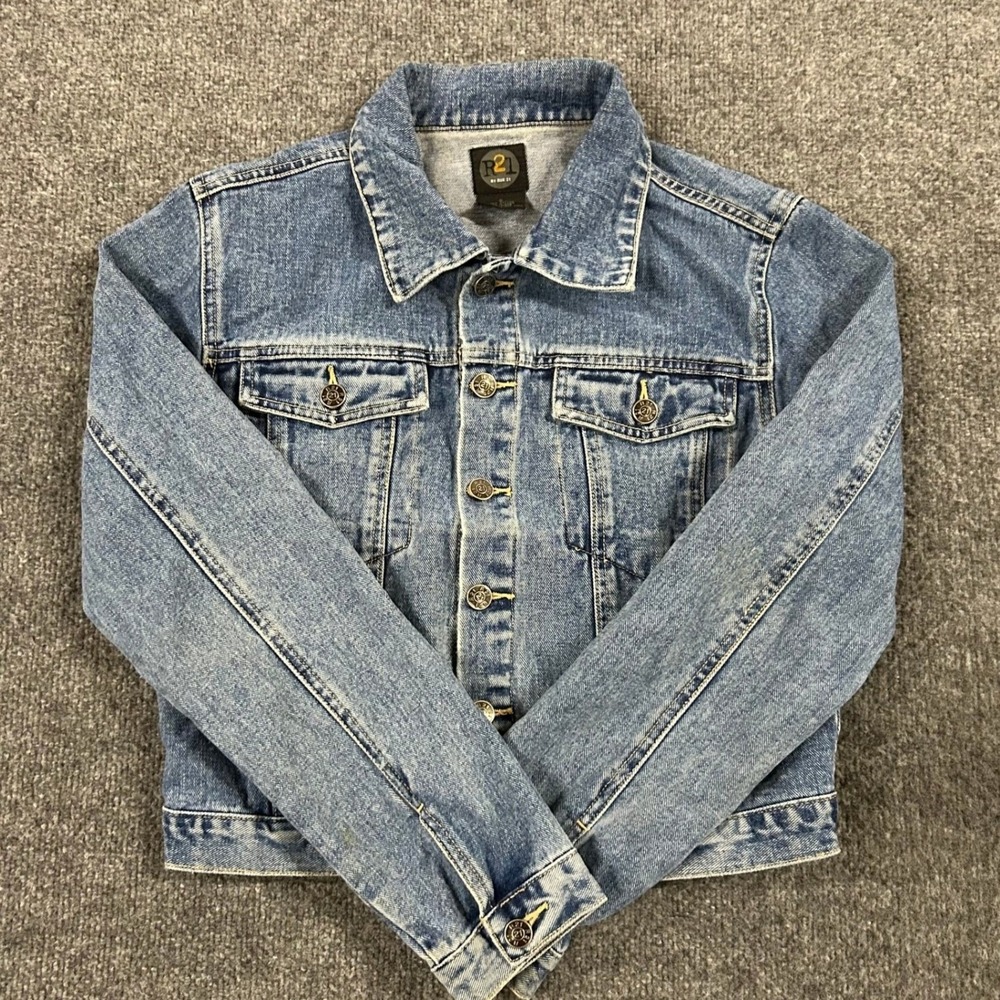 Rue 21 Denim Jacket Womens Size S Blue Cotton Cropped Trucker Casual Coat 74403